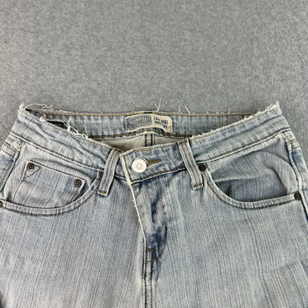 Levis please note